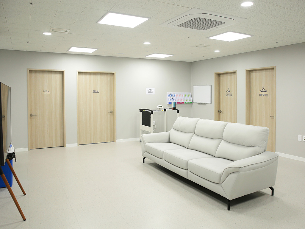 인공신장실 대기실2